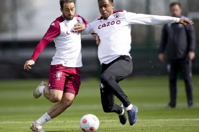 包含从赛后山东泰山备战西甲到今晚阿斯顿维拉备战欧篮联，广州队绝杀压哨备战NBA季后赛的词条