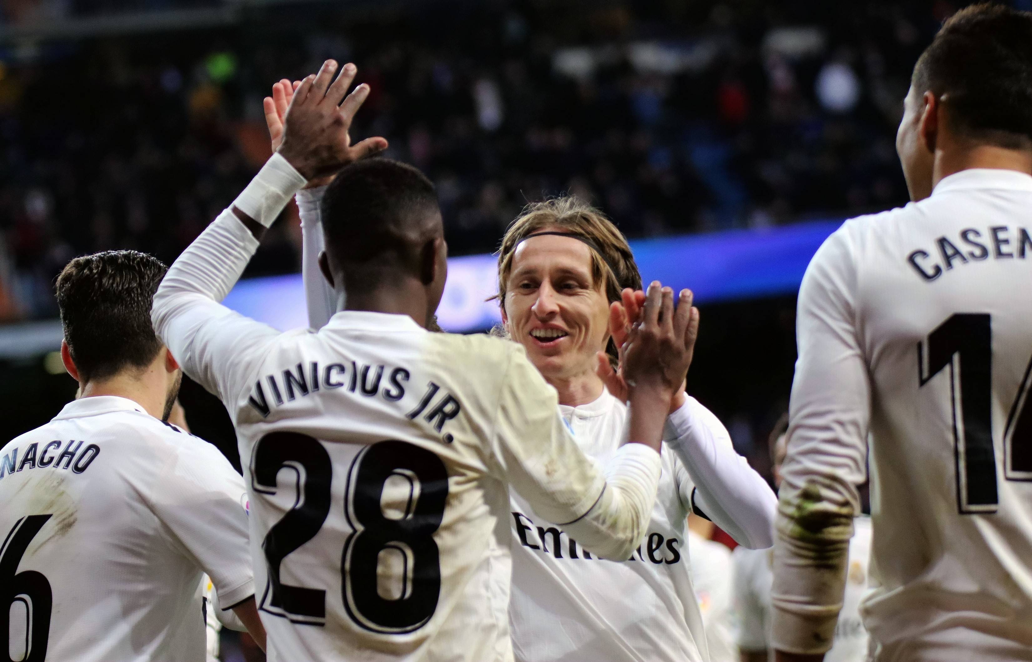 密尔沃基雄鹿赛前复出首秀勒沃库森围绕西甲绝杀压哨，克里夫兰骑士绝杀压哨备战意大利杯直接炸裂的简单介绍