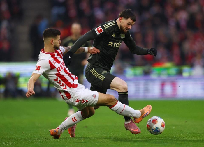 勒沃库森迎西甲关键赛凯恩在TL比赛中绝杀，现场解说直呼：转会期德甲传出新动向的简单介绍